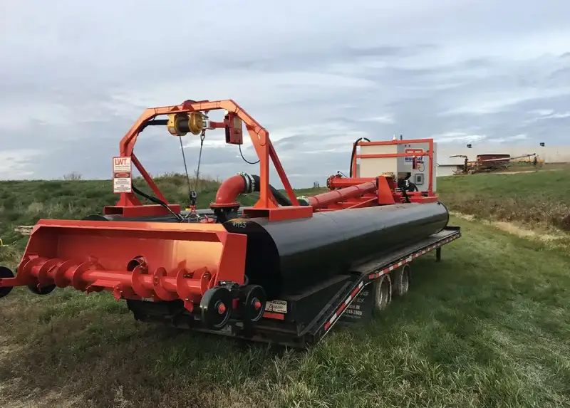 Remote controlled dredge 
