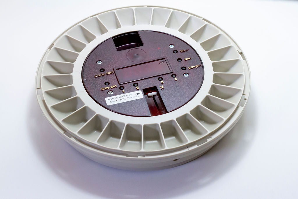 medication dispenser with alarm