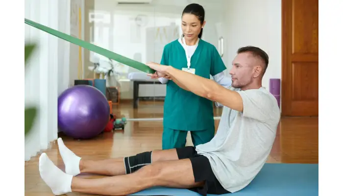 Hur En Fysioterapeft i Stockholm Kan Hjälpa Dig Med Ryggont?