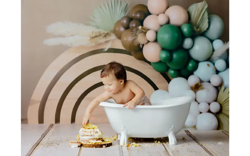 What To Expect During A Baby Cake Smash Photography Session?